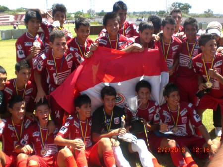 Sub-16 é do Paraguai